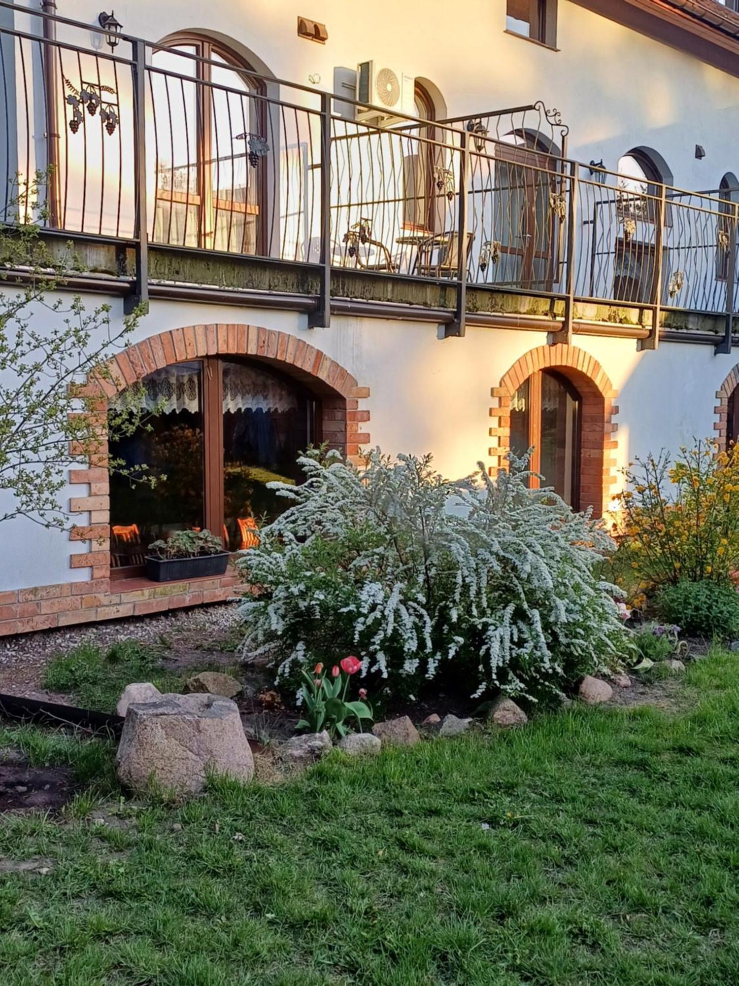 نوي غوتي Gosciniec Twoje Mazury Nad Jeziorem Sniardwy Tuz Obok Plazy المظهر الخارجي الصورة