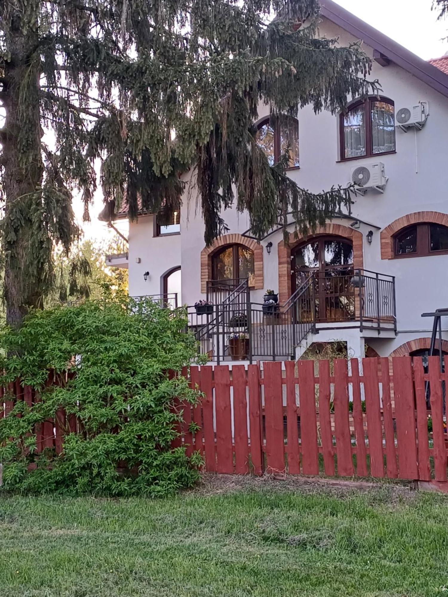 نوي غوتي Gosciniec Twoje Mazury Nad Jeziorem Sniardwy Tuz Obok Plazy المظهر الخارجي الصورة